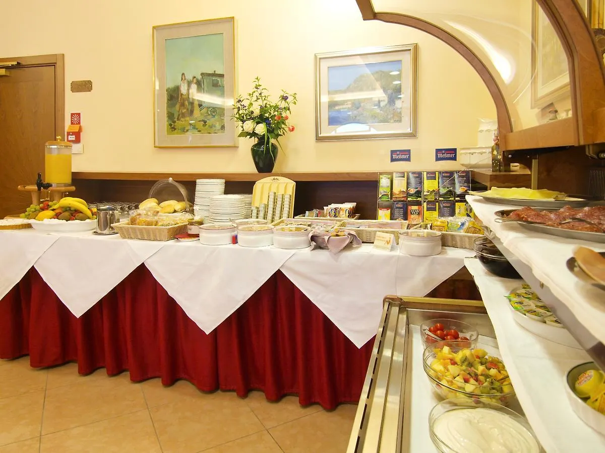 Hotel Residence Villa Beatrice Brenzone sul Garda 3*,